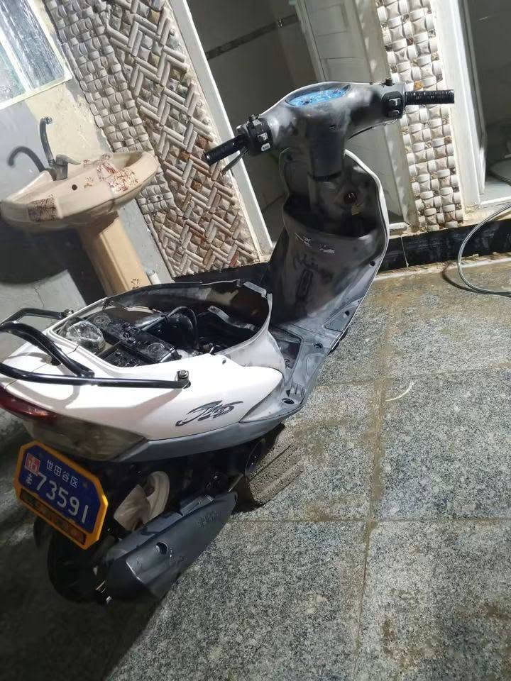 مستعجل على بيعته كللش👉  سلام عليكم مرخصت لادمن دراجه ماكس منغولي للبيع بوشه 55 دراجه سلف و يرادلك قبق مال هندر دراجه شلعه فول سعر 425وبيه مجال مكاني كربلاء شبانات👈.رقمي***********
