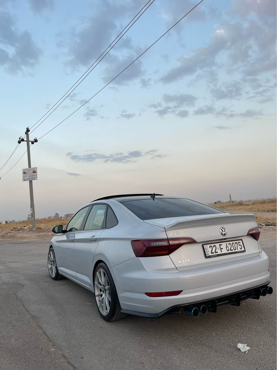 VW jeta 2019
سەیارەکی زۆر جوانو بەرچاوە  2پارچەی ئەمریکای هەیە بۆنیتو چاملغ و چاملغەکی دواوەش لەسەر پەڵەیەک بۆیاغ کراوەتەوە بۆ جوانی یانی ٣ پارچە بێ ئێرباگ بێ ژۆری دو سێ جێشی پی دی ئاڕە گێر مەکینە بە شەرت  ویلی  oz لەسەرە
شوتەو سیستەم گزۆزی مارکەی کۆڕسای لەسەرە سەوتەکی زۆر خۆشی هەیە کامل کرایتە gli
مەسروفەکی چاکی لێ کرایە نرخی١٣٥ مەجال ڕەقەمی خاوەنی *********** أربيل, العراق
