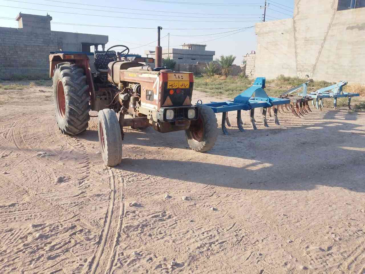 السلام عليكم خراميش ومكينه بلاديه للبيع تايرات وره جدد بم محرك سلف بريك كهربائيات  كامله مكان قريب ققرتبه ديالي لتواصل والاستفسار اتصل ع رقم ***********

