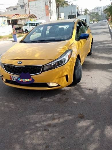 السلام عليكم
كيا فورتي موديل 2018 امريكي
محرك 2000 دوش 
كير اي تي المرغوب 
حادثها تبديل بنيد فقط باقي السياره ليبل واحد 
السياره كامله من كلشي بدون اي نقص كبل للشارع 
السياره صبغه اولى ما معيوده 
مكانها بغداد الدوره 
السعر 1***********63
