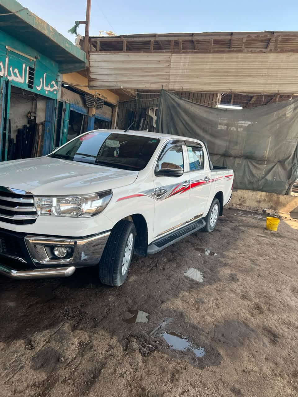 السلام عليكم بيكب 2024 كير عادي
ماشيه 60 الف كيلو 
السياره باب اول حساس وكاميرا بنيد جكات رقم اربيل بااسمي اتريد وكاله اتريد تحويل مكفوله ماعدا بارد على كد شبر بالباب 
العنوان بغداد ***********
