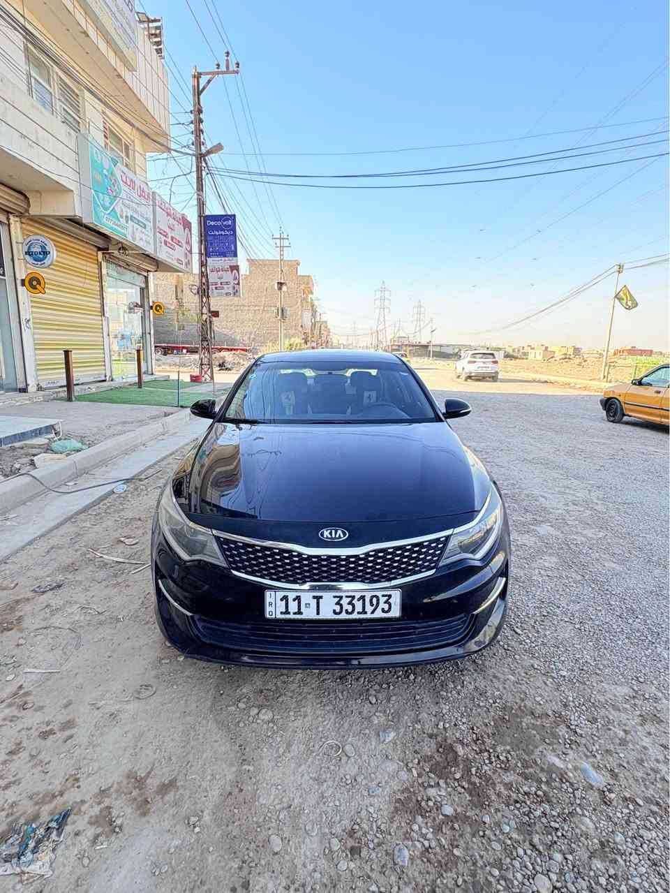 السلام عليكم اخوان 
عندي اوبتيما للبيع 
موديل ٢٠١٧ حادثها كلش بسيط بنيد  سطحي بدون دواخل والباقي كفالة من الصبغ بدون ايرباك
محرك ٢٤٠٠ انسى شي اسمة دوانز دبل كازكيت السياره
سونارها موجود بأسمي السياره مواصفات عاديه fe تحكم ستيرن جهتين كروز تثبيت السرعه كامره مكاني بغداد الدوره رقمي ***********
السعر 112 وبيها مجال بسيط
تبريد ثلج ادامه كامله للسياره من فيت بم ونوزلات وبلكات 
كشنات مخمل بيجي ومغلفهن بغداد, العراق
