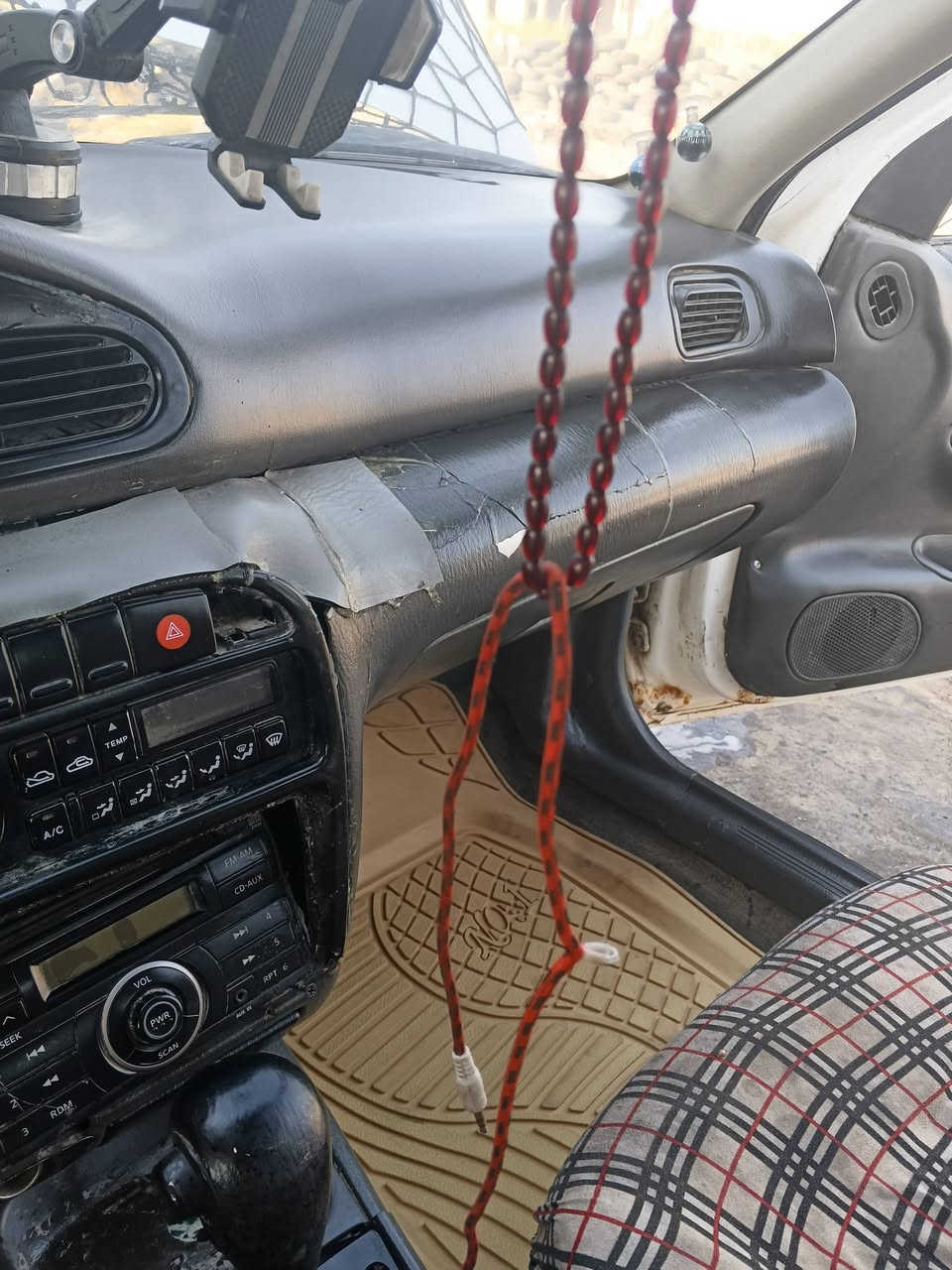 سلام عليكم سيفيه البيع اوتماتيك مسكر سياره كمله ومكمله ما بيه اي نقص مكينه خير من الله مكان بغداد رضوانيه نتصل                          ***********
