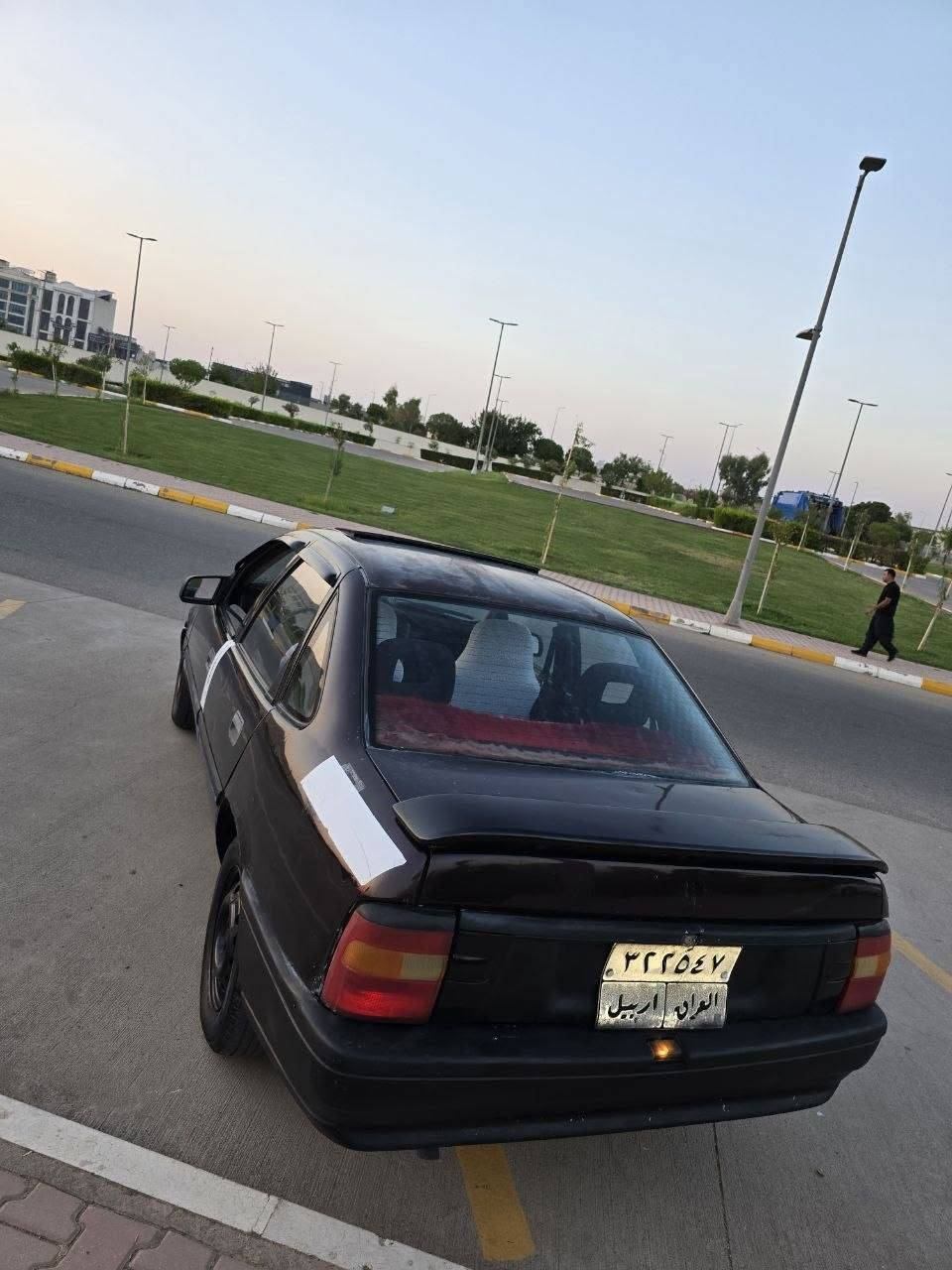 ئؤپل ڤيگترا لؤفرؤشتن موديل 1990 مةكينة 16ي قايش پاني گير حادي سلايت شاشة ئاي پات تايةو پاتري نوئ ية  گيرو مةكينةو براوةو وةرگةراني بةشةرت  450$ دؤلار غرامةي لةسةرة لؤت دةگةرينمةوة سحري 32 وةرةقةو كةمةك مةحامةلة شوين هةولير.ز.م. *********** أربيل, العراق
