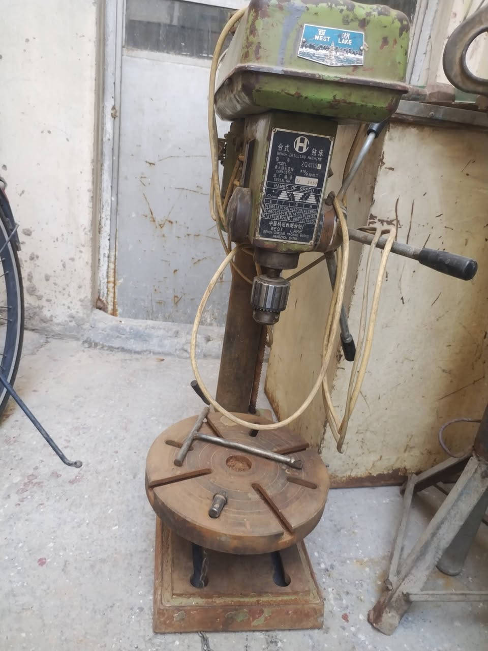 دريل أصلي سعر ٣٠٠الف ***********
