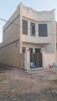 السياسين • ١٠٠م • بناء حديث