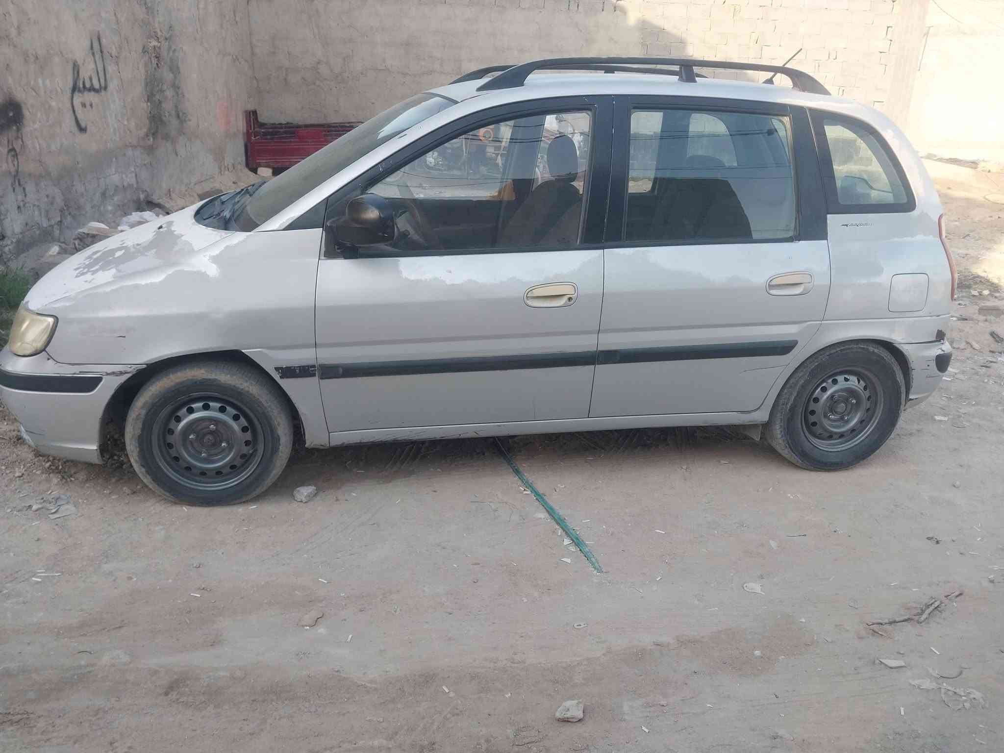 سلام عليكم هونداي ماتريكس مديل 8   كير مكينه كفاله مكينه سبكتره بلادي حجم مكينه 1800 حداديه حلوه لا ضربه ولاصبغ ولا معجون سياره على بلاد كهرباياته كله شغاله كير اتو خياس ماكو جام كهربايي سنتر الوك تخم تاير رقم بغداد صدامي مصفره راعيه ماواصله مسمسكاته عندي اتكفل صرقه وعشارين ابيع بدون راعي  ولله سياره مال جناي تبريد شغال نقصه بس راتيتر مكان سياره كربلاء رقمي *********** دواخله جديده سعر 29 بيه مجال قليل
