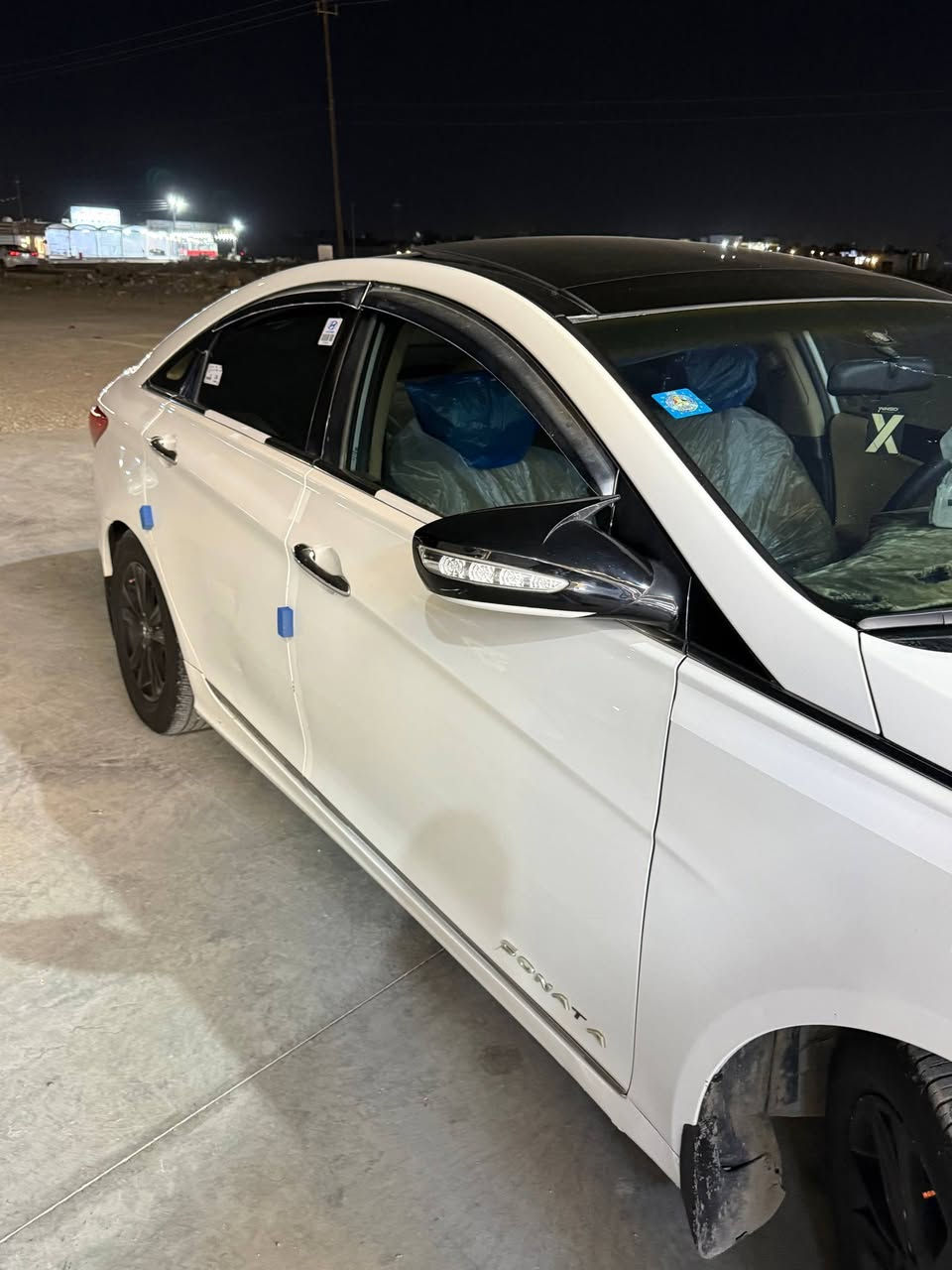 🚗 للبيع: هيونداي سوناتا 2012
📍 مكان السيارة: بغداد – التاجي
📞 للتواصل: ***********
🛠️ المحرك: 4 سلندر 2400cc

• 5 راكب
• تحكمات ستيرن
• لايت عالي ناصي زنون
• تبريد ثلج❄️ قطعتين
• كامل مواصفات 

⚠️ أضرار السيارة:
• خليجي بدون ضرر
• السونار مرفق مع الصور
• كفاله من المعجون والضربه

📌 تفاصيل إضافية:
• وارد خليجي
• رقم السيارة بغداد 
• باسم المالك تحويل مباشر
• السيارة كاملة وخالية من الأعطال
• المحرك لا تبخير ولا تنقيص
• شاشه كامره خلفيه
• تحكمات ستيرن جهتين
• حساسات امامي خلفي
• حداديه ميزانيه بلكارتون
• صدر امامي خلفي جديد
• باتري جديد فيت بم جديد
• تحكمات عدسه الضوء
• [بيها عازل داخلي شاده جديد] 
• كير محرك بحاله جيده 
• كهربائيات كلها شغاله وخاليه من الاعطال
• داخل بيجي كشنات اقماش 
• اشاير بل مري مري شفط
• مثبت سرعه 
• سياره جاهزه ومال جناي كامله من كل النواحي
سعر120
