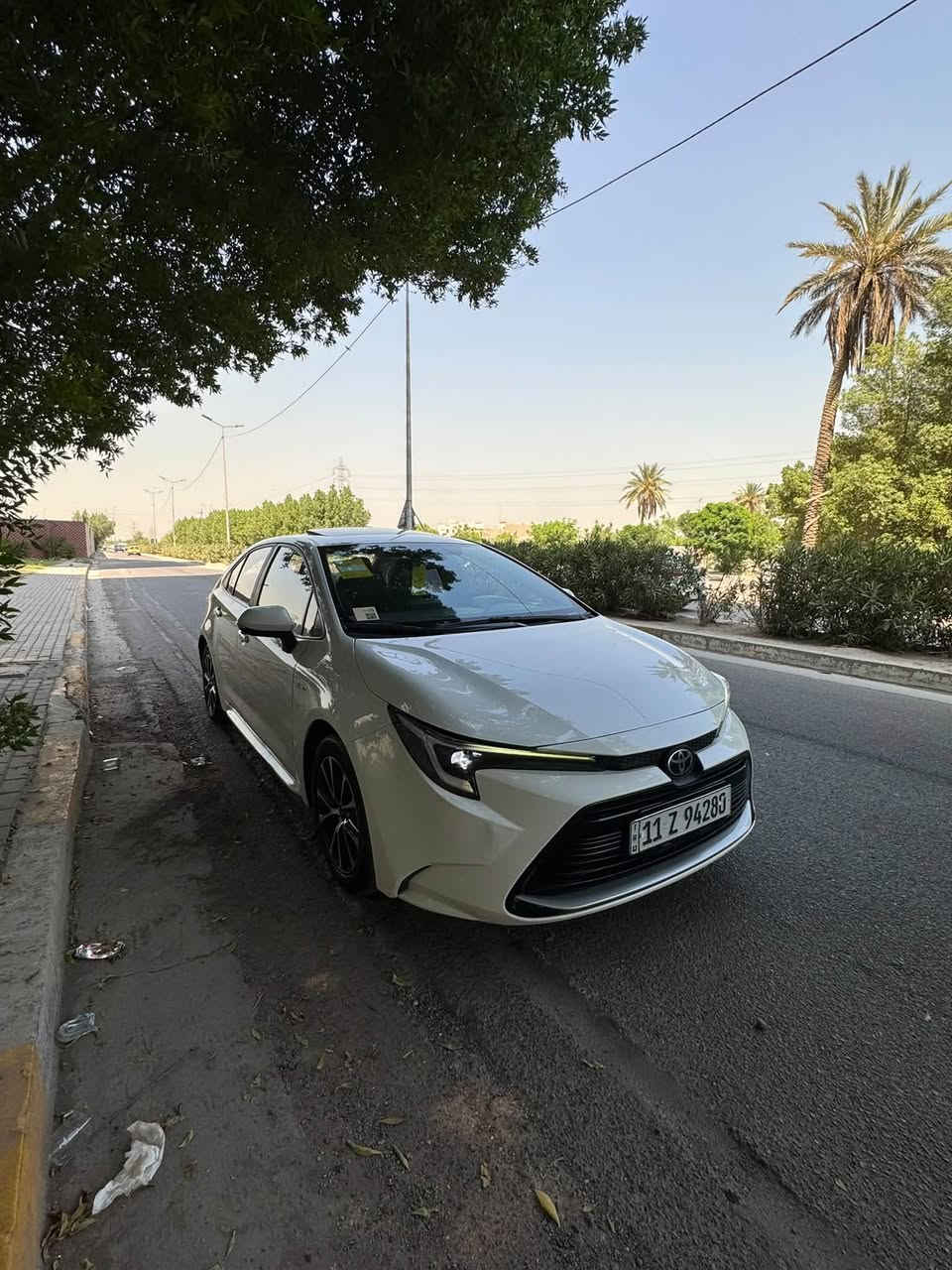 السلام عليكم كورلا هايبرد بجم الامريكي 2025 
سيارة نظافة 100% مكفولة من الصبغ والبارد ملاحظة شخطين بالباب ناعمات فقط 
سيارة بريحة الشركة كاملة ع اخر حباية الممشى 18 الف العنوان بغداد حي العامل السعر 153 وبيها مجال حك الجيه للشراي
***********
