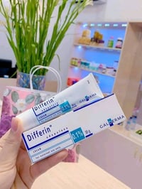 جل ديفرين • أدابالين 0.1% • حب الشباب