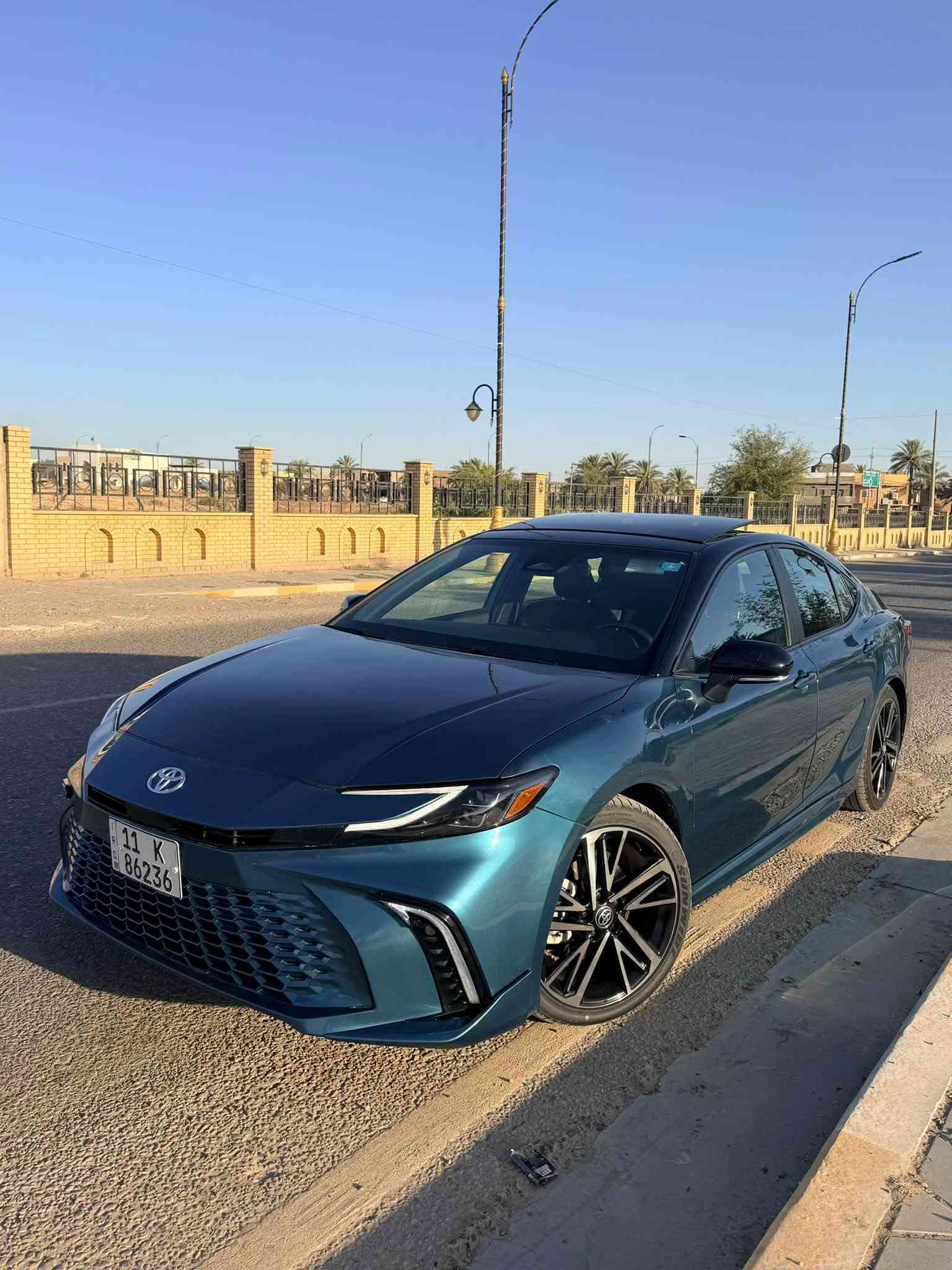 تيوتا كامري xse 💙

للبيع فقط بدون مراوس!!

موديل :2025 

الون : فيروزي تو كلر بلادي 
الممشى : 33 الف فقط 
حجم المحرك : 2500هايبرد

الفئه :xse تو كلر بلاد 

: المواصفات 

- بنوراما
- كشنات جلد
- ⁠كشنات تدفئه 
- شفتات ستيرن
- ⁠ستيرن تدفئه
-نقط عمياء 
-تشغيل عن بعد
-تبريد قطعتين
-كشنات كهرباء 2
-شاشه جبيره 
-شفتات ستيرن
-ويل 19 بلادي
-كامره اماميه 
-شاحن واير ليس

وباقي المواصفات المعروفه 

رقم بغداد بسمي الشخصي 

حادث السياره / بنيد مصبوغ + تعديل بارد بسيط بجاملغ ايرباكات اماميه طاكه صفاحه موس خشم الشاصي اليسره مسحوب فقط بدون صبغ او معجون بشرط بارد فقط
صور الحادث واتساب

السياره جاهزه بالكامل معايزه مصرف دينار  نو مسج و بشرط السونار 

السعر 218 بيه مجال للشراي 

رقم الهاتف الشراي يتصل ***********
