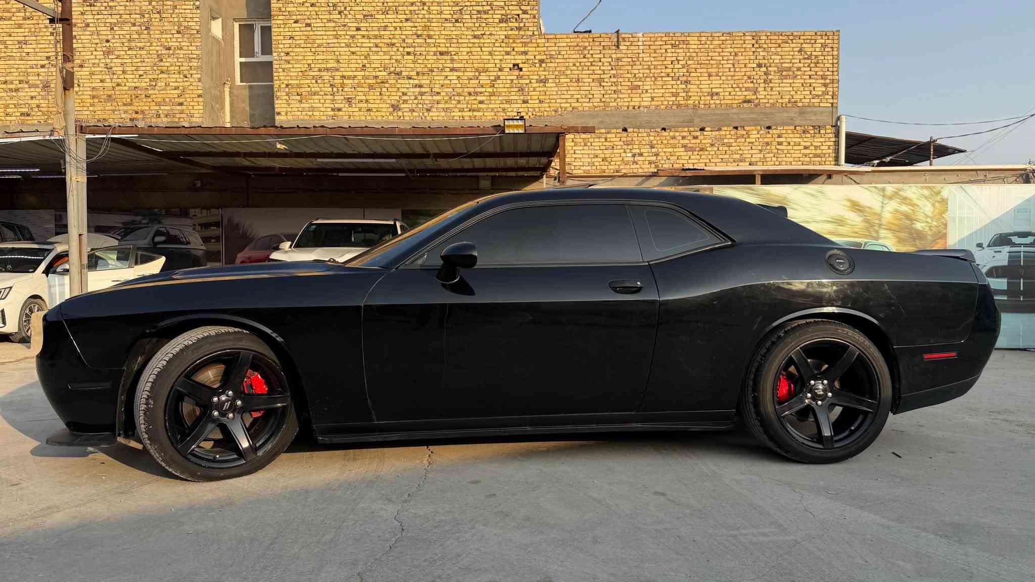 السلام عليكم السعر160$ وبي مجال
جالنجر 🔥 Dodge Challenger 
SXT Plus Super Track Pak 
V6
ماشيه 83 ميل
فول مواصفات
🔴فتحه سقف سلايد 
🔴شاشه كبيره سوبر تراك باك 
🔴شفتات ستيرن
🔴كشنات حضن وتدفئه وتبريد وكهرباء
 🔴مري تعتيم وهيتر
🔴المرأة الوسطيه تعتيم
🔴ستيرن كهرباء
🔴كامره وحساسات خلفيه
🔴فجوج بربمو رياضي
🔴دبلات سكات الصفر
🔴سستم صوت الباين
ويل 20 تو سايز
245/45/20
275/40/20
تخم تاير قبل اسبوع شديته كونتنتل الماني
باتري جديد
فيت بم اليوم شديته
ادامة منضومة الاحتراق بالكامل بلكات ونوزلات ومجال
عليها برمجه مراوح 85
برمجه وفتح سرعه تشلع الگاع
سياره معتني بيها وع ايدي 
حادثها موضح بالصور 
احزمه مبدلها احمر
لد دشبول متغير
منضومة تبريد جديده كمبريسر وراديتر جدد
مكاني ديوانيه_بغداد
***********
