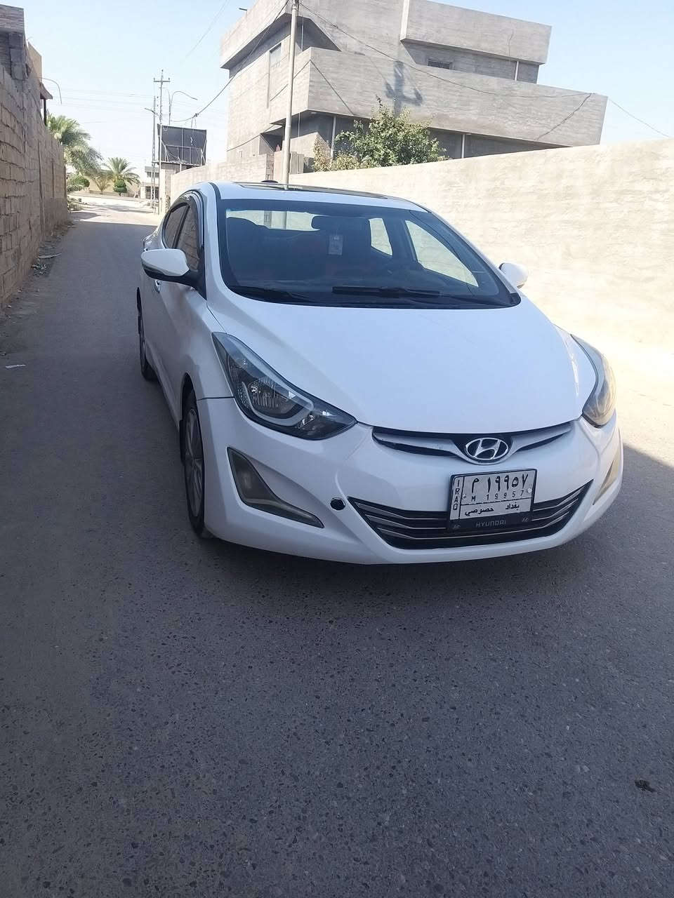 النترا موديل ١٥ خليجيه رقم بغداد  تحويل مباشر ابيعك صبغ عام محرك مفتوح السياره جاهزه متصرف عليها شي تبريد ثلج جاهزه لأبو التكسي ابو الخطوط سعرها ٨٥ بيها مجال للشراي ....مكان السياره الفلوجه.....هاتف ***********
