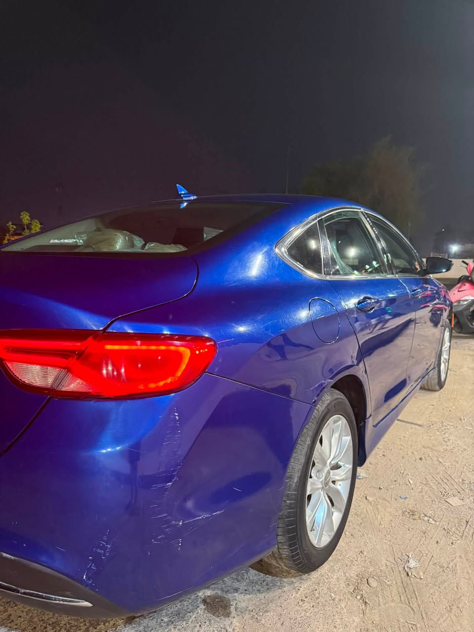 السلام عليكم
كرايسلر c200 2015 محرك 2000 

ماشية 173 الف كيلومتر 

المواصفات 🏎️

ليد امامي خلفي /لايت زنون اصلي /مري قلاب على البك /إشاير بالمري /ويل 17 اصلي مال سيارة /غرفة ملكية بيضاء /كشنات كهرباء /شاشة كبيرة /بصمة /تشغيل عن بعد /سايد بريك بصمة /كير 9 نمر / محرك 4 سلندر 2000 

ملاحظات السيارة 

حادث امريكا جاملغ فقط بالعراق صبغ جاملغ امامي 

بيها رصعات وخدوش بسيطة 

السعر 113 وبيها مجال 

للأستفسار الاتصال على الرقم ***********
