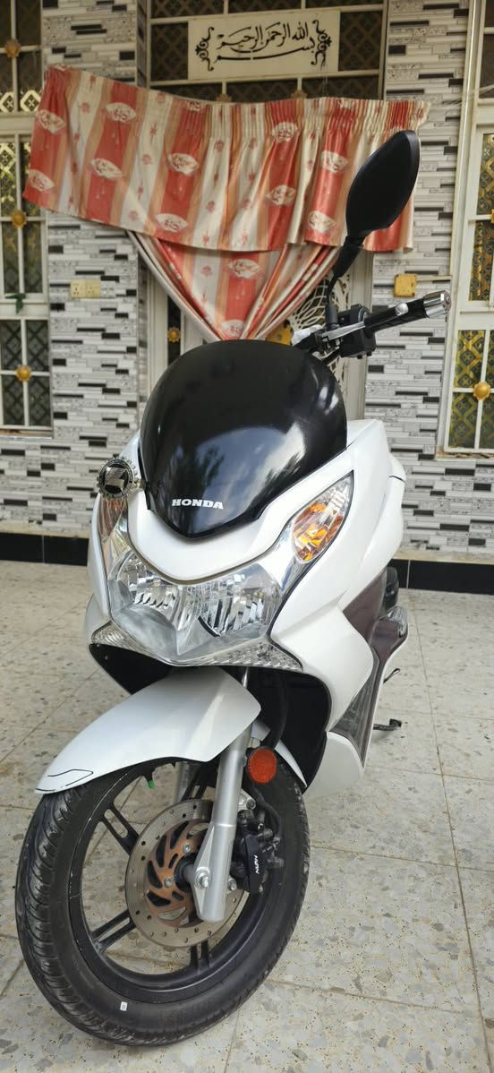 PCX • ياباني • ١٢٥