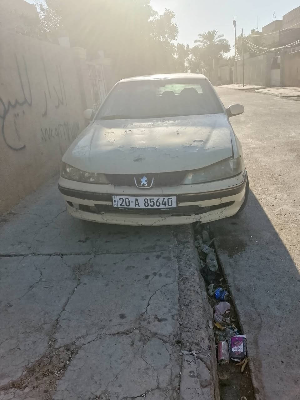 بيجو فرنسي موديل 2001غيي متواجد على الفيس***********
