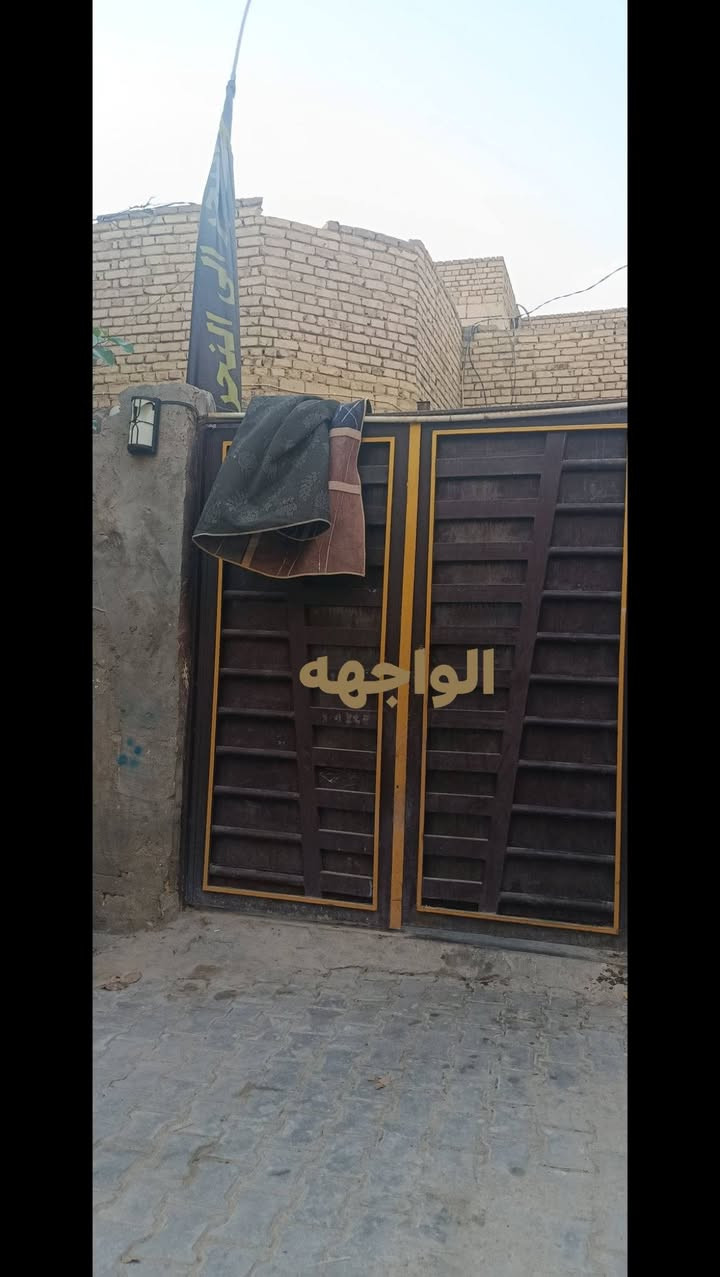 عبد الحسين ال راضي • ٢٠٠م • ٤+غرف