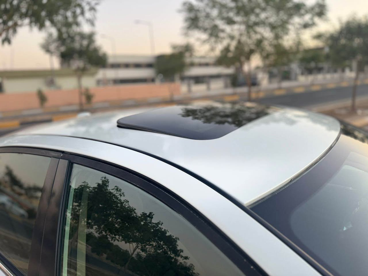 سلام عليكم للبيع نيسان التيما 2023 سعر 153فول مواصفات ميحتاج اذكر مواصفاته الفول معروف صبغ جامرلغ سكن وباب سكن فقط  بدون دواخل بدون ارباك حادث موجود بلمنشور ماشيه 40 m الف سياره جديده استفساراكثر تصل *********** كالار, السليمانية
