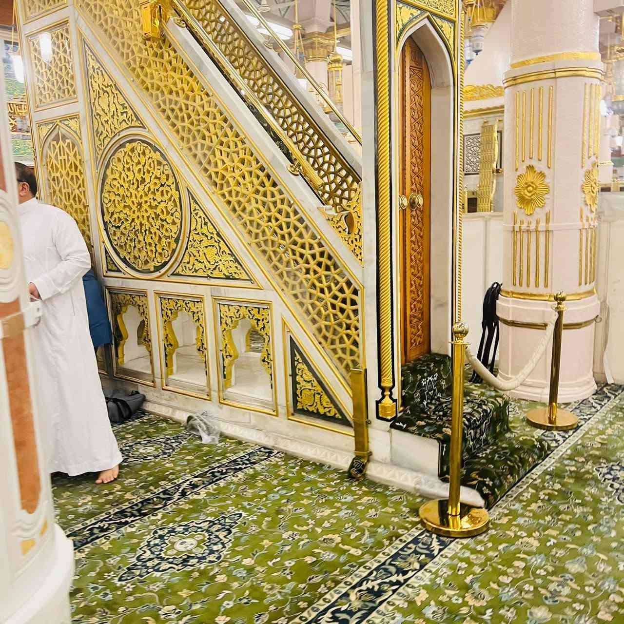 🕋✨ على بركة الله… نفتح باب الرحلة المباركة ✨🕋

شركة الحمودي للحج والعمرة
بإدارة الحاج ثامر الحمودي

🔥 بدأنا باستلام جوازات المعتمرين

 تأريخ الاستلام 2026/9/28🔥

اللي ناوي على العمرة، لا تخليها تفوتك ولا تنتظر للآخر…
سلّم جوازك واحجز مقعدك، وخلي خطوتك الأولى تكون باتجاه بيت الله الحرام 🤲🏻

📅 موعد المغادرة: 2026/10/14

رحلة نرتبها بإتقان… وخدمة تليق بضيوف الرحمن.
🕋 شركة الحمودي للحج والعمرة — ثقة نعتز بيها، وخدمة نفخر بيها.

نص مكتوب في الصور:
- مكتب ثامر الحمودي للحج والعمرة خدمتكم شرف لنا رحلتكم إلى بيت الله... مسؤوليتنا خدمة مميزة | نقل المعتمرين | حج وعمرة