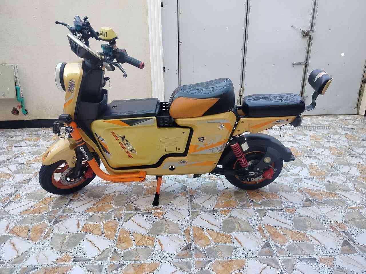 السلام عليكم البيع دراجه شحن اكس 900النوان أبو الخصيب حمدان ***********السعر350
