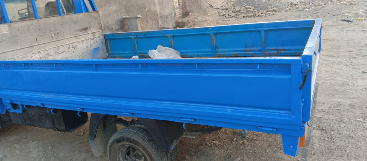 بدي للبيع المكان بغداد المعامل موبايل ***********سبعه جنكال
