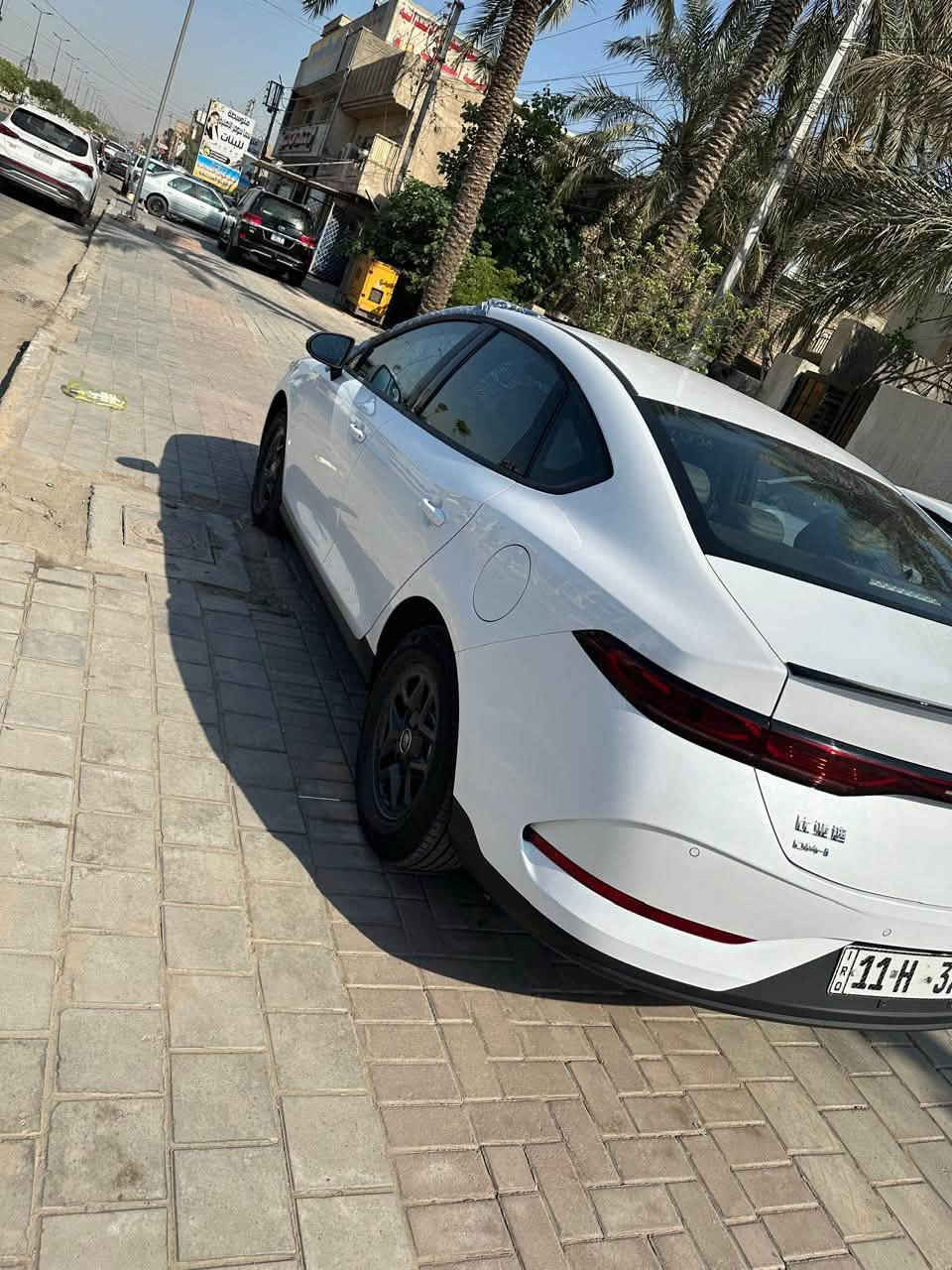 السلام عليكم 🌹

للبيع BYD كن بلاس
🔹 مكفولة كفالة عامة
🔹 الممشى 3,000 كم فقط — شبه زيرو
🔹 مواصفات الكن بلاس معروفة
🔹 داخلية زيتوني
🔹 إضافات بسيطة: سبايدر + جنح
🔹 السيارة بعدها على وضع الشركة
🔹 نظيفة ومال بيت

📍 بغداد – حي سومر / البنوك
📞 ***********
