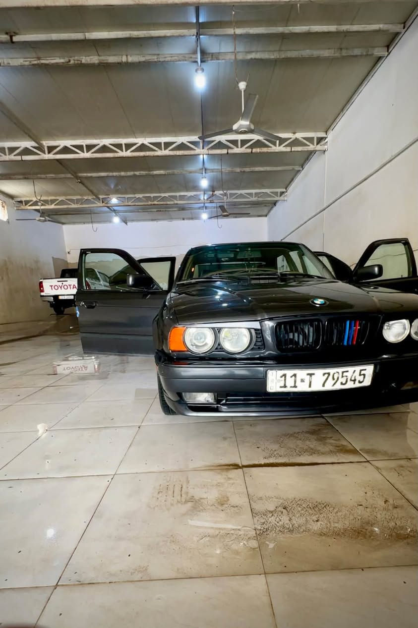 بي ام 525i • ١٩٩٥ • رقم بغداد