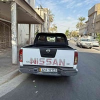 نيسان نيفارا • موديل ٢٠١٣ • مابيه صبغ