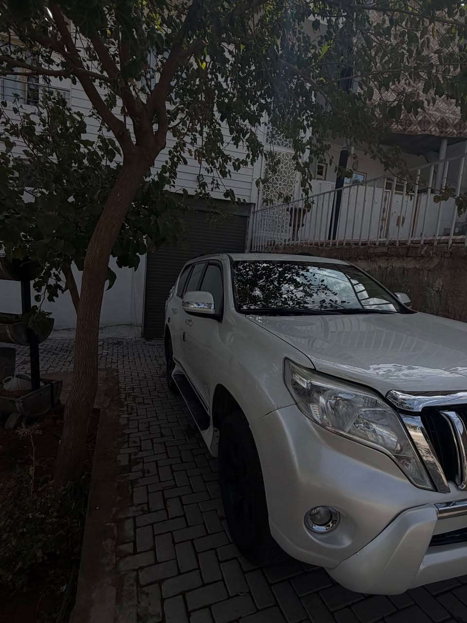 Toyota prado 2014 TX.L نمونە لە جوانی
بێ بۆیاخ 
١٠٩ هەزار حقیقی ڕۆشتوە
سۆنەریم داناوە تەنها کەمێک ساردی هەیە
سەنەوی تا ٢٠٢٩ تازەیە بە ناوی خۆمانەوەیە
٤بستۆنی مەکینە ٢.٧
مواسەفاتی TX.Lسپێر لە کۆڵ
سەلاجە و تەبرید مەرکەزی ٣ ڕیز گوشن و دەبڵ ئەکسل و تەحەکوماتی سوکان و شاشە ئایپاد و ناو زەرد و ٤ جام ئۆتۆ....
سێعری ٢٥٠ گەڵاو مەجالێکی کەم و برایانە
***********٧٧٦٢٥٦٢٠٠٦
سەیارەکە لە سلێمانیە..سپاس بۆ ئەدمین السليمانية, العراق

نص مكتوب في الصور:
- PRADO