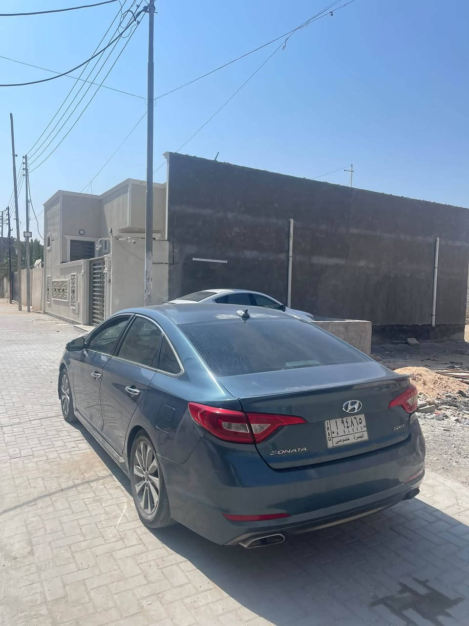 سوناته ٢٠١٦ سبورت سياره جاهزه حداده تبريد تيارات كلشي جاهز وا سياره ما بيه أسم دوانص وا تصرف عليه ربع. كلش جاهزه وا بسمي وا ضربته بس قبق صدوك خلفي وا شوي من جاملغ وا سياره بيع مستعجل كلش سعر ١٠٥ قفل شراي يخابر مستعجل عل بيعته. رقمي ***********  مكان سياره البصره تنوّمه
