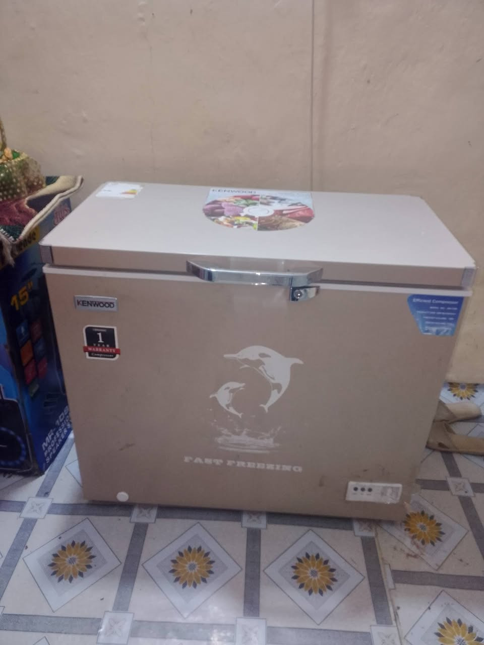 مجمده 13 قدم نظيفه مداخله تصليح جديده ستعمال شهرين علفحص تجميدها خير من الله سعرها 300 بيها مجال مكاني زعفرانيه للاتصال ***********
