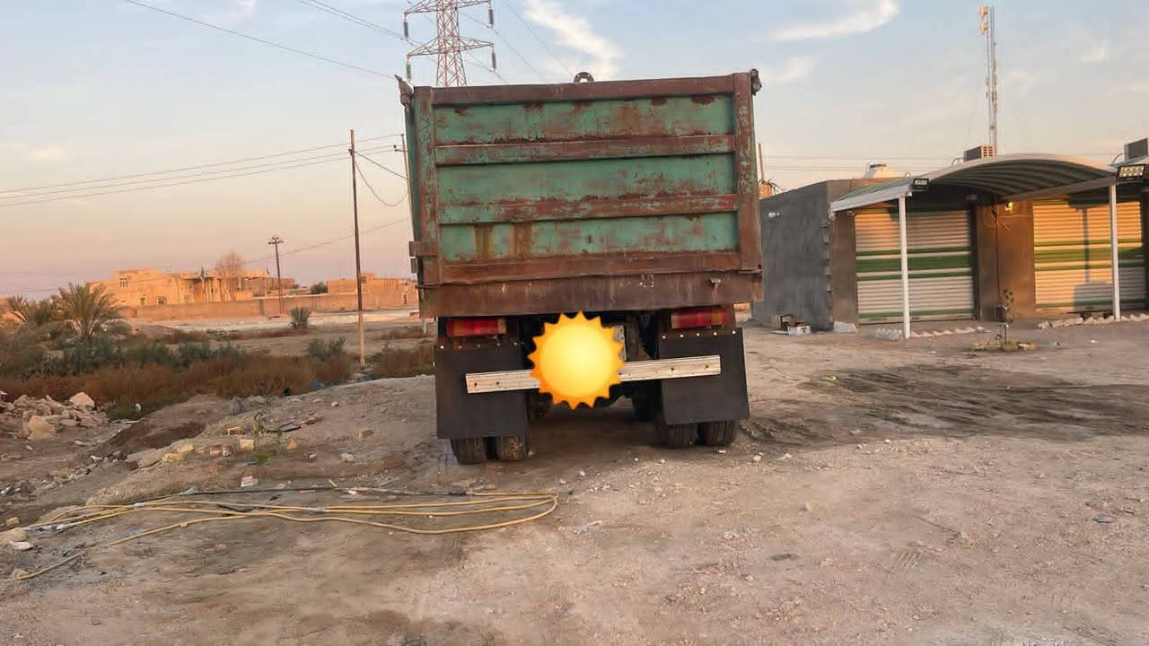 السلام عليكم البي 81 مكينه 10 كير 160 مجموعه جي اف رباط عدللعمل رقم الماني سنويه ل28 مداور ثاني يوم شاصي غيرل حداديه جديده بدي جديد تخم تاير السياره جاهزه  شاصي غير مكفول ترهم مراوس براس تريله الاستفسار ***********
