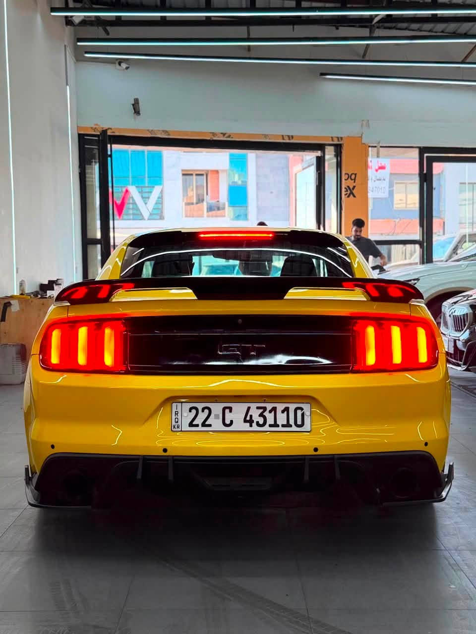 2015 v 6
بيها صبغ جالمغات وبنيد  بدون دواخل 

سياره كلش نضيفه 

السعر ١٣٥ وبيها مجال  

***********
