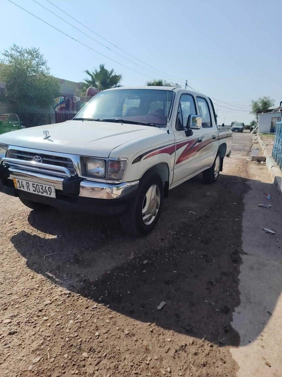 للبيع بيكم جمره موديل 2001
رقم بصره رقم جديد سنويه مجدده ٣٠
السياره حلوه جاهزه تخم تاير وحداديه جديده
السياره بيها حزام بدون ضرر
العنوان ميسان قضاء كميت السعر٧٨
***********
***********
