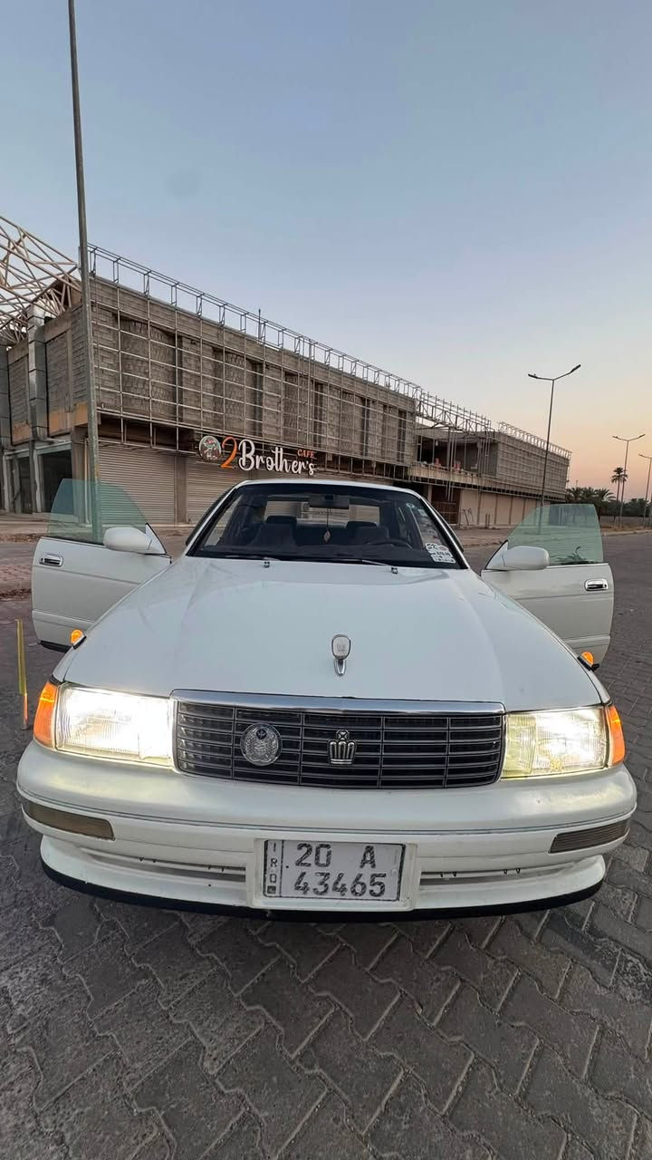 سلام عليكم 🙋🏻‍♂️
سيارة كراون بطه 🚙
موديل 1995 منفصل 🗓️
رقم ديالى انكليزي 🔢
محرك 2.5🛥️
تبريد 🥶
لايت زنون 💡
سنترلوك🔐
شاشه 🖥️
كامرة 🎬 

سيارة جاهز مجهز 
سيارة بدون ضربه مرشوش عام بسبب الجراد 
بيع او مراوس حسب قناعه  
ديالى خانقين
سعر 63 وبي مجال بسيط
***********
