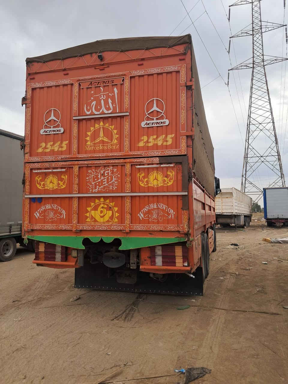 سلام عليكم اكتروز وحش لبيع موديل 2018 فول موصفات رقم سليمانيه حجم 2542الطول 7 ونص كير محرك شاصي كله بشرط تبريد لزريات ثلاجه يلي تايدر كامره وحساس فول فول بودي جرف ياخذ 7 طماطه مال بصره سياره جاهزه عل شغل رقم هاتف ***********
