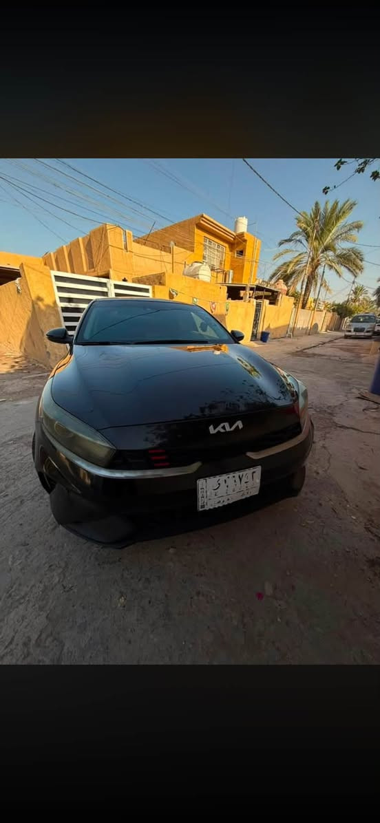 كيا فورتي 2022 امريكي✅
رقم بغداد معوقين اسويلك وكاله 
حادث/ بنيد امبدل 
كلير من امريكا صفحة كامله 
بدون دواخل 

ماشيه 72.000ميل 

مواصفات عاديه :✅

( محرك 2000 دوش , تحكم استيرن ، شاشه , كامرا ، تحديد مسار ، رادار ، كروس سرعه ، مانع انزلاق ، 3 وضعيات قياده )
وباقي المواصفات المعروفه .

سعر 125 ورقه 
العنوان واسط صويره 

***********
