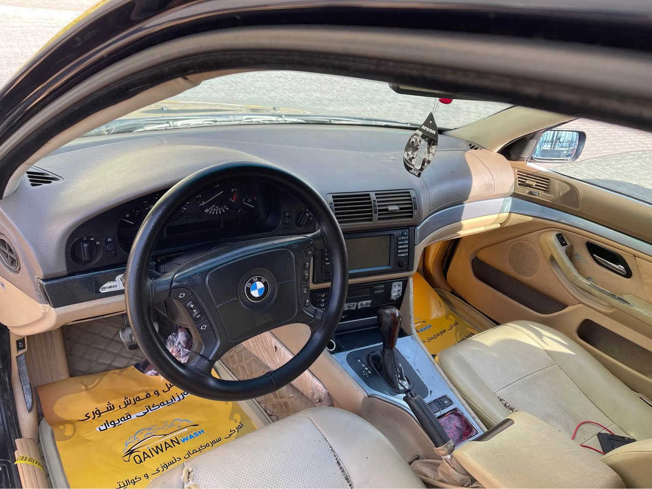bmw 2001 
سه قه ر ساخ  ٣٧$
محه وه ره. وه ك بيلاد جاكراوه
ده كو ليدراو  سه قفو حيزام به شه رت
مه كينه 530iده بل ديجيتال
به ك لايت led لايت زينون
كير اتو ماتيك جوار جام كاره با اوتو
ته بريدو كه رميو ته قه وره قه به شه رت
گيرومه كينه به شه رت *********** السليمانية, العراق
