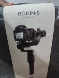 Ronin-s جديد كرتون جنطه السعر 300 جديد كرتون  تواصل 07800657114 وات سا...