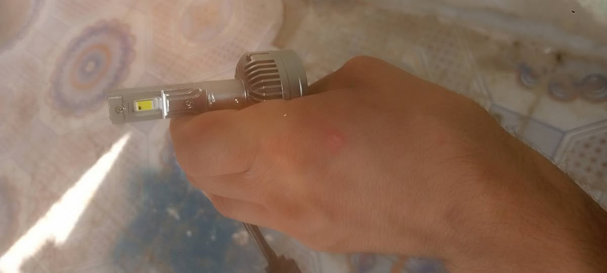 تك گلوب لايت للبيع بية عطل الاصلي العنوان القرنة الاتصال ***********
