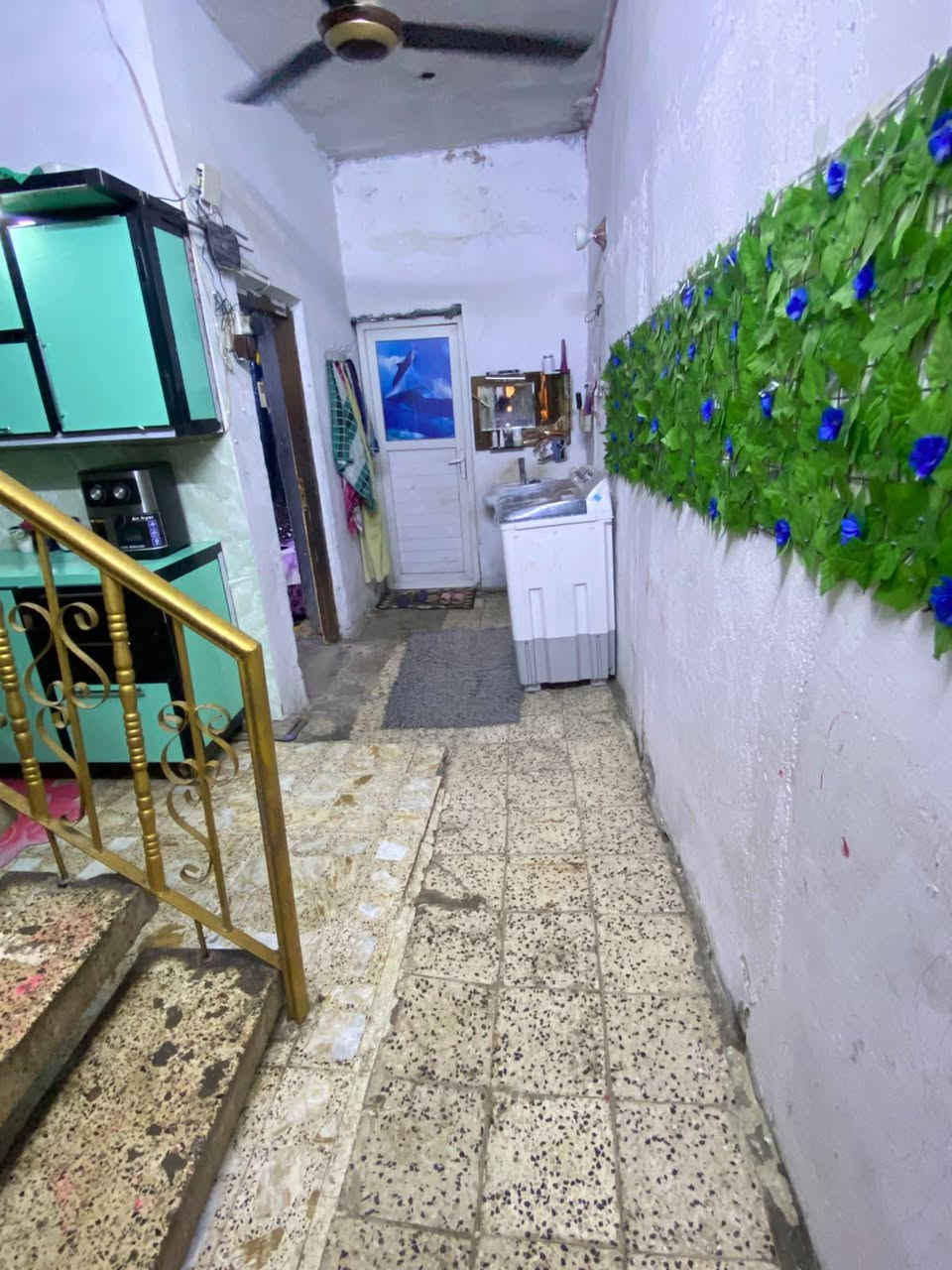 بيت للبيع شهداء العبيدي الثالثة قرب مدرسة عمر بن عبد العزيز طابو ملك صرف 120 متر طابق واحد بناء قديم مسكون وخير من الله جماعة الزراعي والتجاوز البيت ميفيدكم لتحاجوني السعر 115 وبي مجال الشراي يخابر *********** بيع مستعجل
