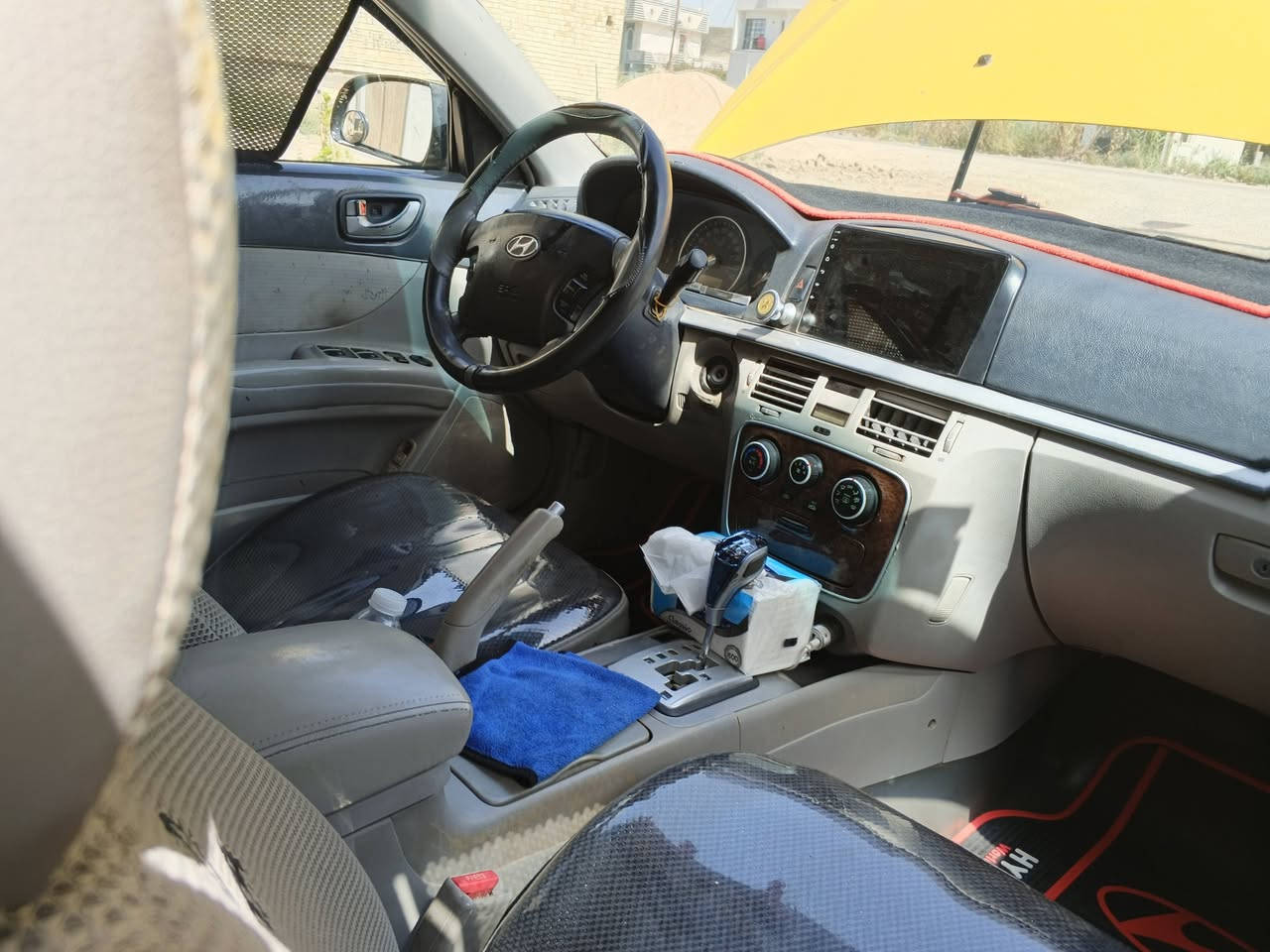 السلام عليكم 
سياره سوناتا للبيع موديل 2008 مدينه 2400 دوش بيهه منظومه غاز مبدل بيه جاملغ وبنيد تبريد شغال مكينه كير خير من الله السعر مال بيع 70 ورقه علما اريد ابيع لان عندي عمليه ومحتاج فلوس للاستفسار ***********
