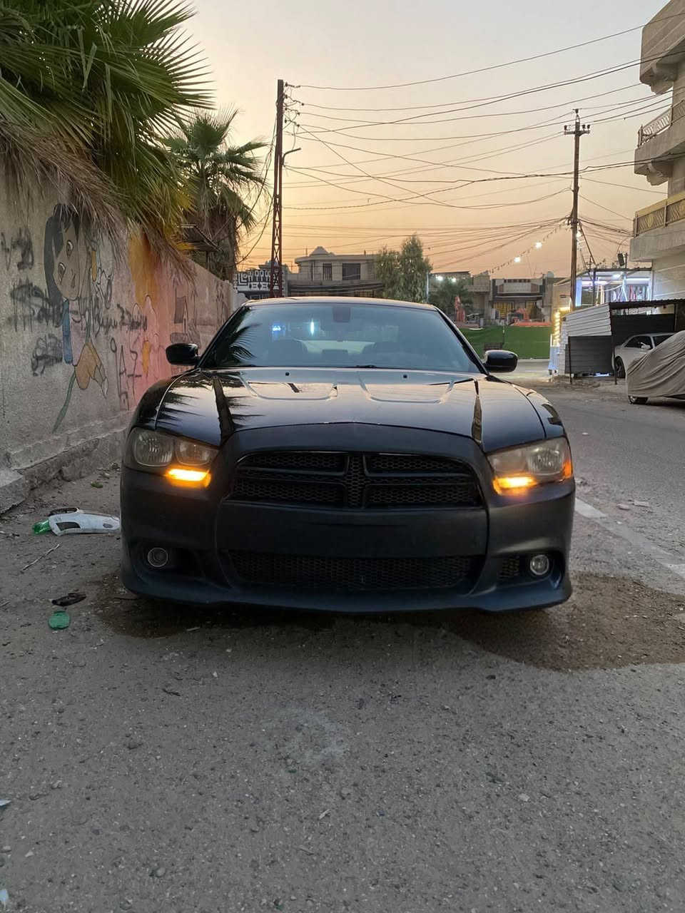 جارجر 2014 V6 السعر 136 ورقه 
جارجر 2014 اصل اصل V6 سته سلندر 3600 رقم بغداد مميز باسمي تحويل مباشر 
وارد امريكي حادثها مال امريكا جاملغ وبنيد فقط 
وبلعراق نصبغن بابتين وجاملغ خلفي اثر شخوط لا ضربه ولا شي يعني السياره (4 قطع صبغ) سونار موجود بل منشور 
ماشيه 160 ميل 
صدر السياره شركه ستوني نافضه للاخير 
بس الاكسل بي ونه خفيفه 
تخم تاير قبل 5 ايام شديتلها 
ويل بوليسي اصلي 
مواصفاتها شاشه جبيره 
كامره خلفيه واماميه
كشن كهرباء 
رادار جانبيه وخلفي 
السياره جاهزه لاخر حبايه 
مكان السياره بغداد البلديات 
*********** 
السعر 136 ورقه وبيها محال بسيط
