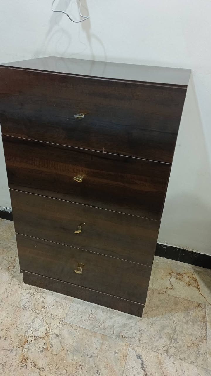 غرفه نوم مستعمله للبيع ام 10 قطع التواصل واتساب ***********
