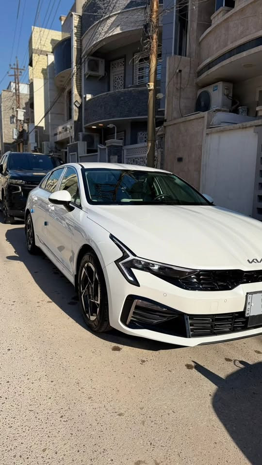 السلام عليكم عندي k5 2024 رقم اربيل سياره ضمان NIM خليجيه سياره سياره بصمه بكلايت لد لايته عدسات ويل جبير كروم موصفاته موضحه بصور سياره عارضها 197 وبيه مجال *********** مكاني بغداد الكرخ
