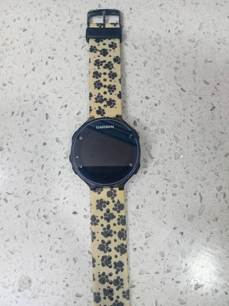 اذا انت من عشاق الكارمن #garmin
هذا المنشور الك كل موديلات الكارمن
 بوند
 جي بي اس
 سمارت
كلمن وسعرهة 
لحكو العروض والاسعار تغيرت 
للتواصل ***********

نص مكتوب في الصور:
- سوار تتبع اللياقة البدنية Garmin vívofit باللون الأرجواني. يعرض الجهاز خطواتك، والسعرات الحرارية المحروقة، والمسافة، ويراقب نومك. يتميز بعمر بطارية يزيد عن عام واحد، وهو مقاوم للماء
- السعر ٣٠ الف
- ساعة ذكية من طراز Garmin Venu. تتميز بشاشة AMOLED دائرية تعرض الوقت، التاريخ، ومؤشرات حيوية. تشتمل واجهة الساعة على بيانات مثل معدل ضربات جي بي اس مع كيبل شحن اصلي السعر ٦٠ الف
- Garmin Vivo active
- بدون شاحن
- ضعف بالشاشة بسيط جدا
- نظام GPS
- ٢٠ الف
- ***********