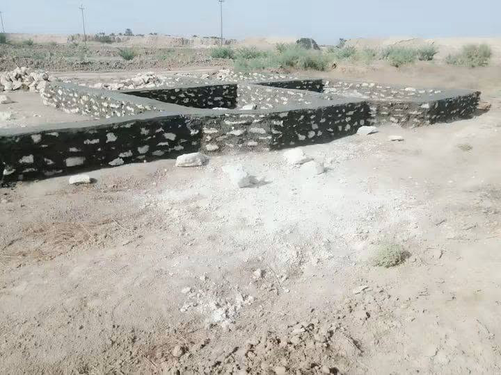 شقل حسب الطلب باشراف عباس ال مري بناءً حجر الأساس تجهيز سميت والحجر والرمل تلفون ***********
