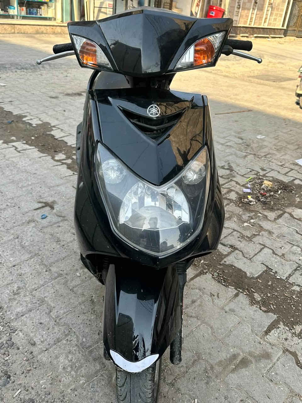 سكنس فحل نازله صار شهرين للبيع كفاله كشر ومكينه مفتوحه الدرجه حلوه ومناقصها شي للبيع السعر 900 الاتصال ***********
