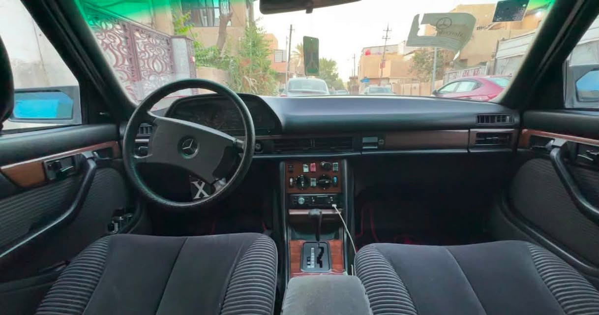 سلام عليكم الحلوه 🖤للبيع او للمراوس حسب الرغبه
مارسدس بنز رئاسي  موديل 1990 سياره بلاد
SE300 المحرك سته سلندر قبغ اسود المرغوب
كشنات قديفه داخل بلادي 

موصفات الحلوه 🖤
🖤اريل كهرباء 
🖤سلايد طكتين
🖤دبل فيت بم 
🖤دبل مروحه 
🖤داخل صاج جام كله كهرباء
🖤تبريد بلادي شغال ثلج 
🖤سستم بردات اصليه بلاد 
🖤مكينه كير بلادي مكفول 
🖤سياره مصبوغه للجماليه فقط 

اي استفسار اتصال ع رقم ***********
مكان اعظميه للبيع او للمراوس حسب القناعه
