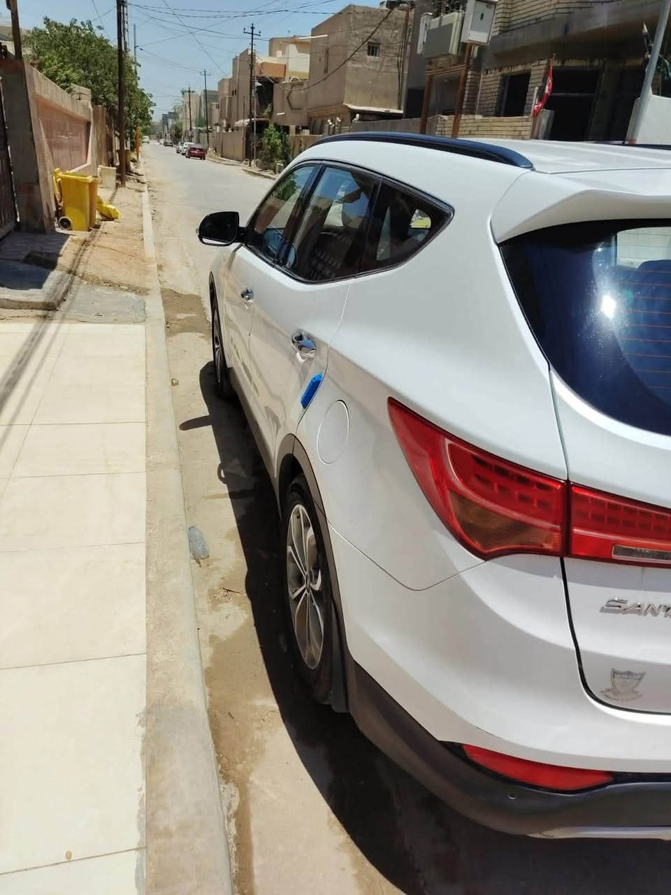 🚘 للبيع او المراوس بسورنتو  هيونداي سنتافي 🚘
✅ وارد خليجي�✅ محرك 3300 – 6 سلندر�✅ دفع رباعي�✅ 7 راكب�✅ تبريد 3 قطع�✅  تحكم بالستيرن�✅ مرايا شفط�✅ حساسات أمامية وخلفية�✅ كاميرا خلفية�✅ إشارات بالمرايا�✅ بدون صبغ �✅ بارد كصة البنيد وبارد بين الجاملوغ والباب
📍 مكان السيارة: بابل�💰 السعر: 150 وبيه مجال 
📞 للاستفسار: ***********
